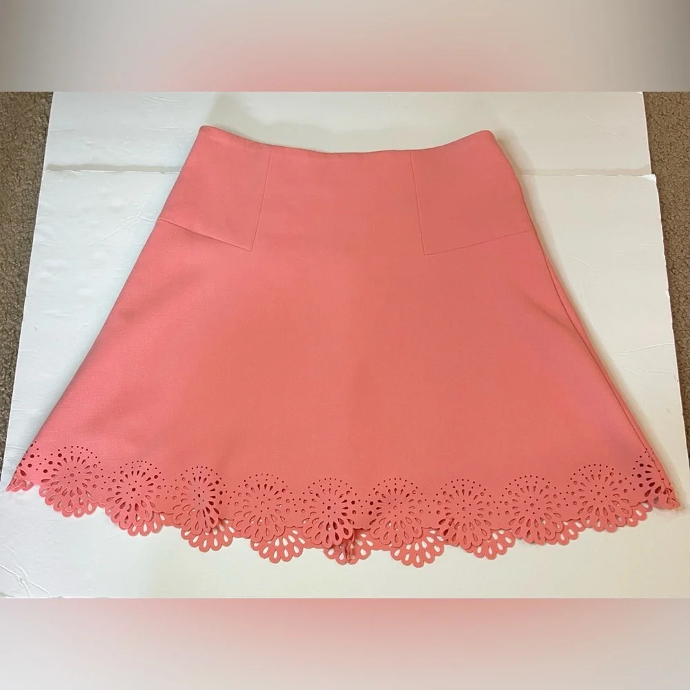 LOFT Ann Taylor Pink Scalloped Lasercut Skirt Ponte Knit Women's Size 4